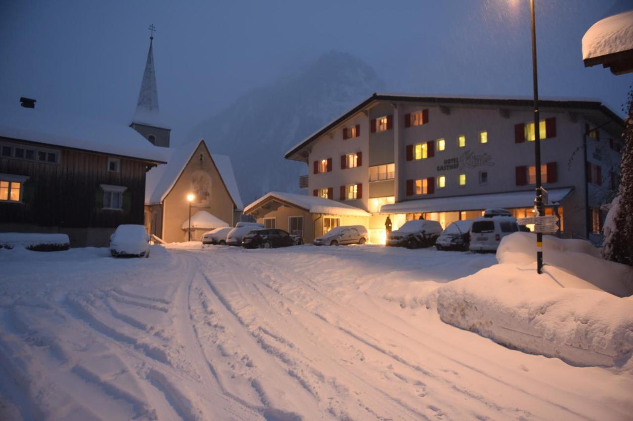 Hotel Gasthof Kreuz Sonntag Dış mekan fotoğraf